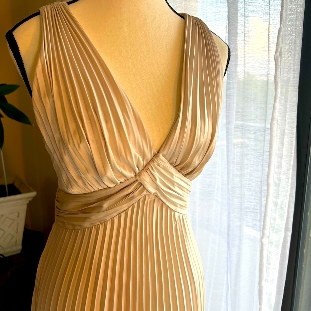 White House Black Market Tan Pleated Midi Gown💎 - Picture 7 of 11